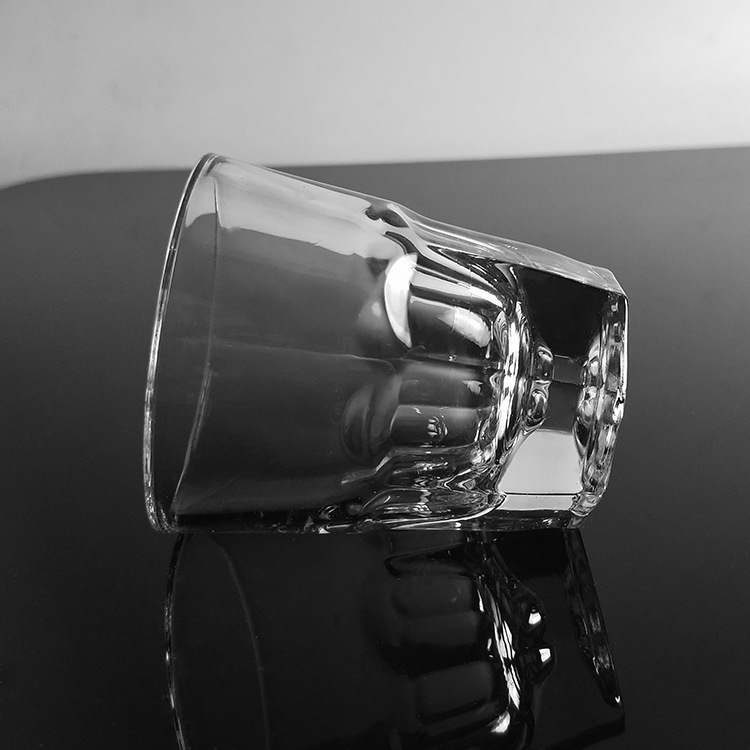 促销机压140ml高白料厚底八角烈酒杯透明玻璃茶杯现货一件代发